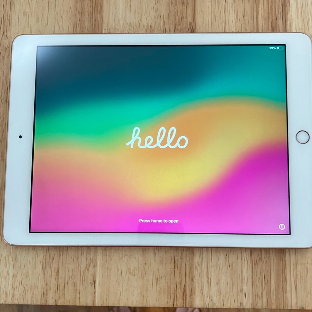iPad 6 Rose Gold 32 GB